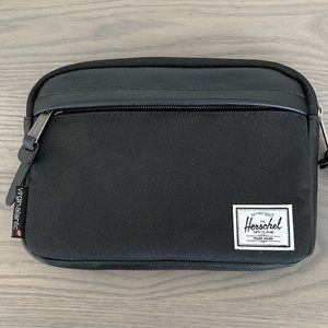 COPY - Herschel cosmetic bag